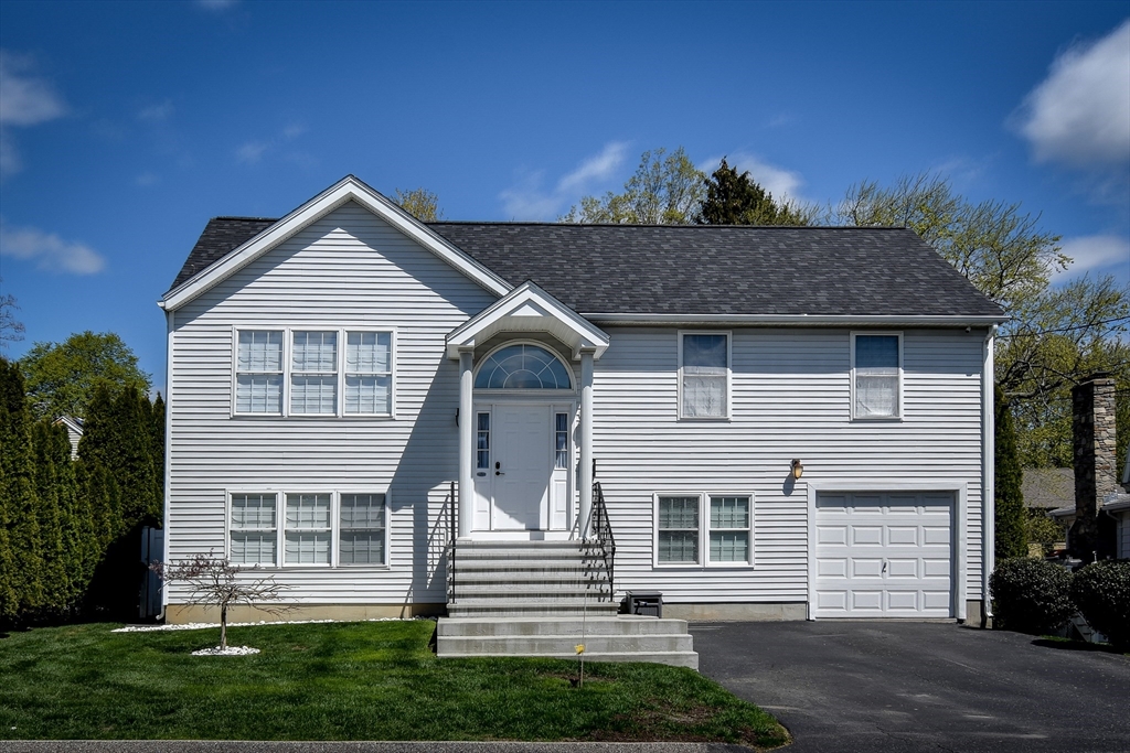 34 Oran Street Worcester, MA 01605 - Photo 1 of 42