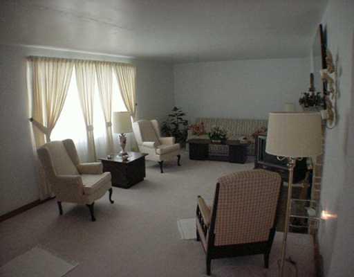209 Murrysville Road Level Green, PA 15085 - Photo 2 of 6 Living Room.