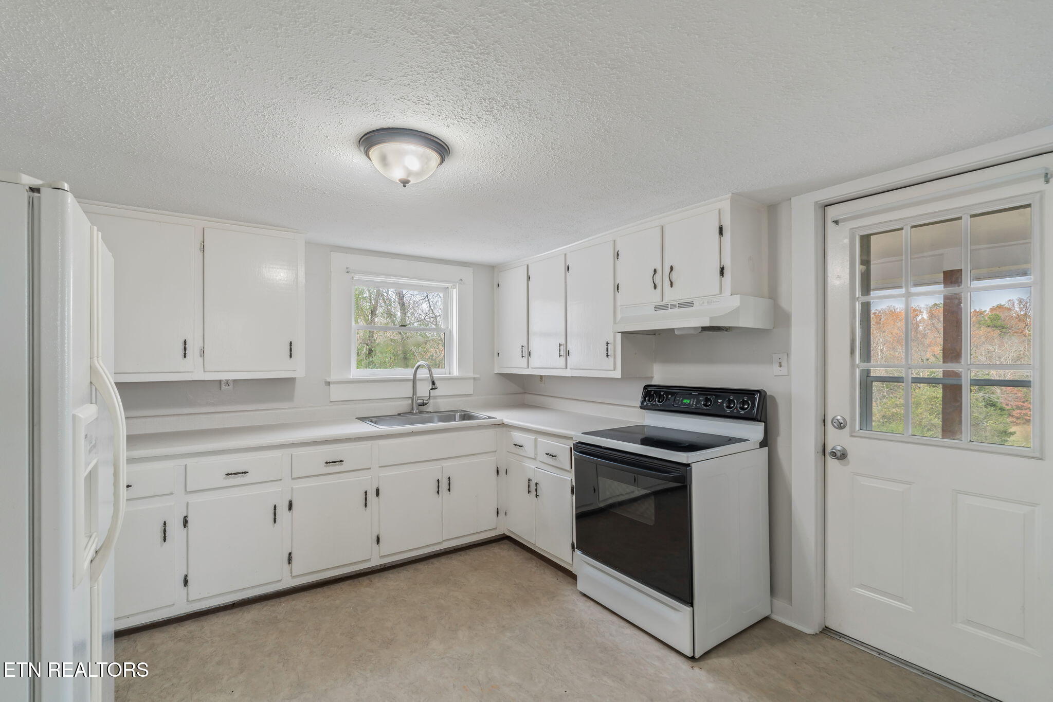 2950 Craigs Chapel Road Greenback, TN 37742 - Photo 19 of 42 19-web-or-mls-2950 Craigs Chapel Road-12