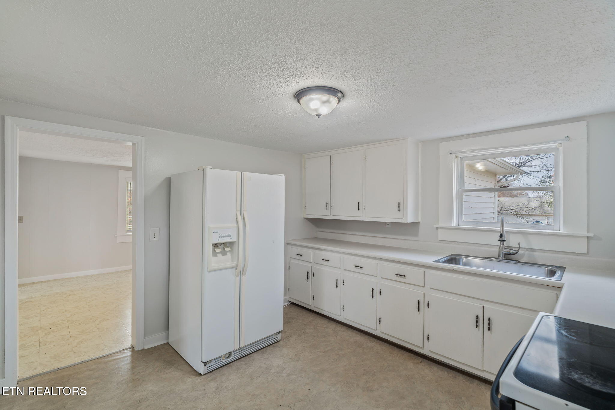 2950 Craigs Chapel Road Greenback, TN 37742 - Photo 21 of 42 21-web-or-mls-2950 Craigs Chapel Road-14