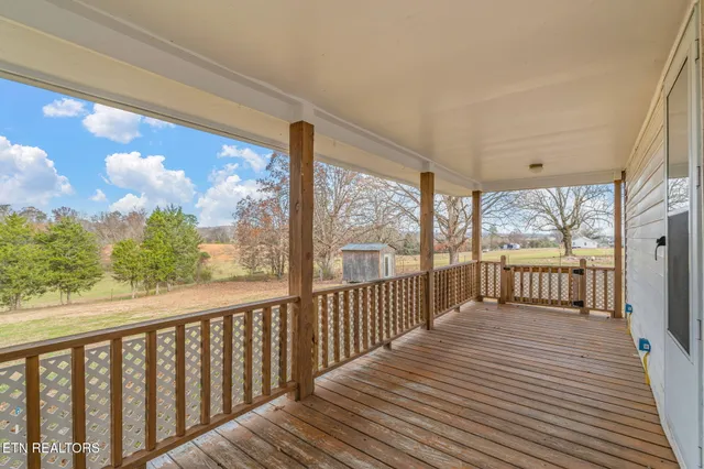 $250,000 | 2950 Craigs Chapel Road, Greenback, TN 37742