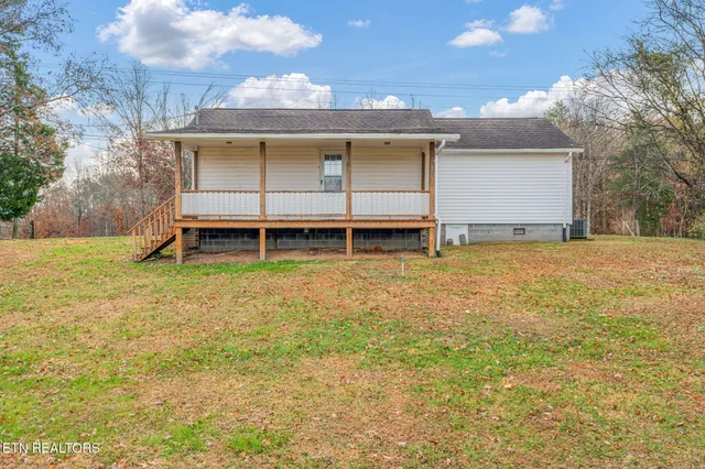 $250,000 | 2950 Craigs Chapel Road, Greenback, TN 37742