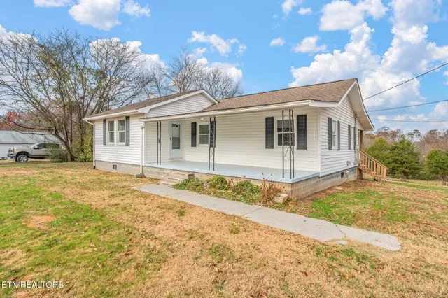 $250,000 | 2950 Craigs Chapel Road, Greenback, TN 37742