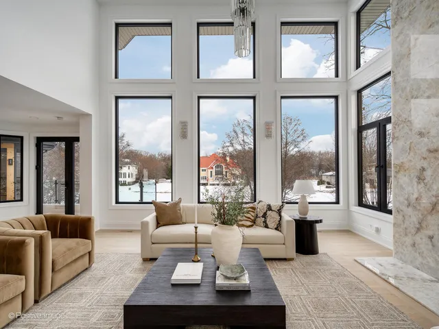 $2,650,000 | 9427 Falling Waters Drive West, Burr Ridge, IL 60527