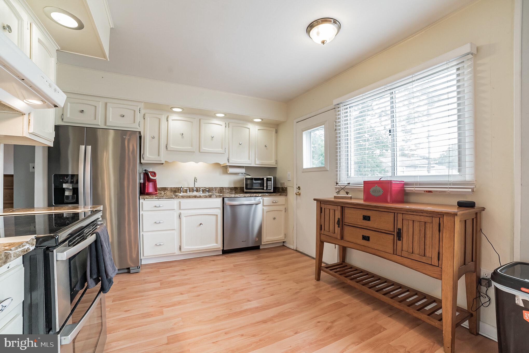 105 Ridgely Road Glen Burnie, MD 21061 - Photo 7 of 29