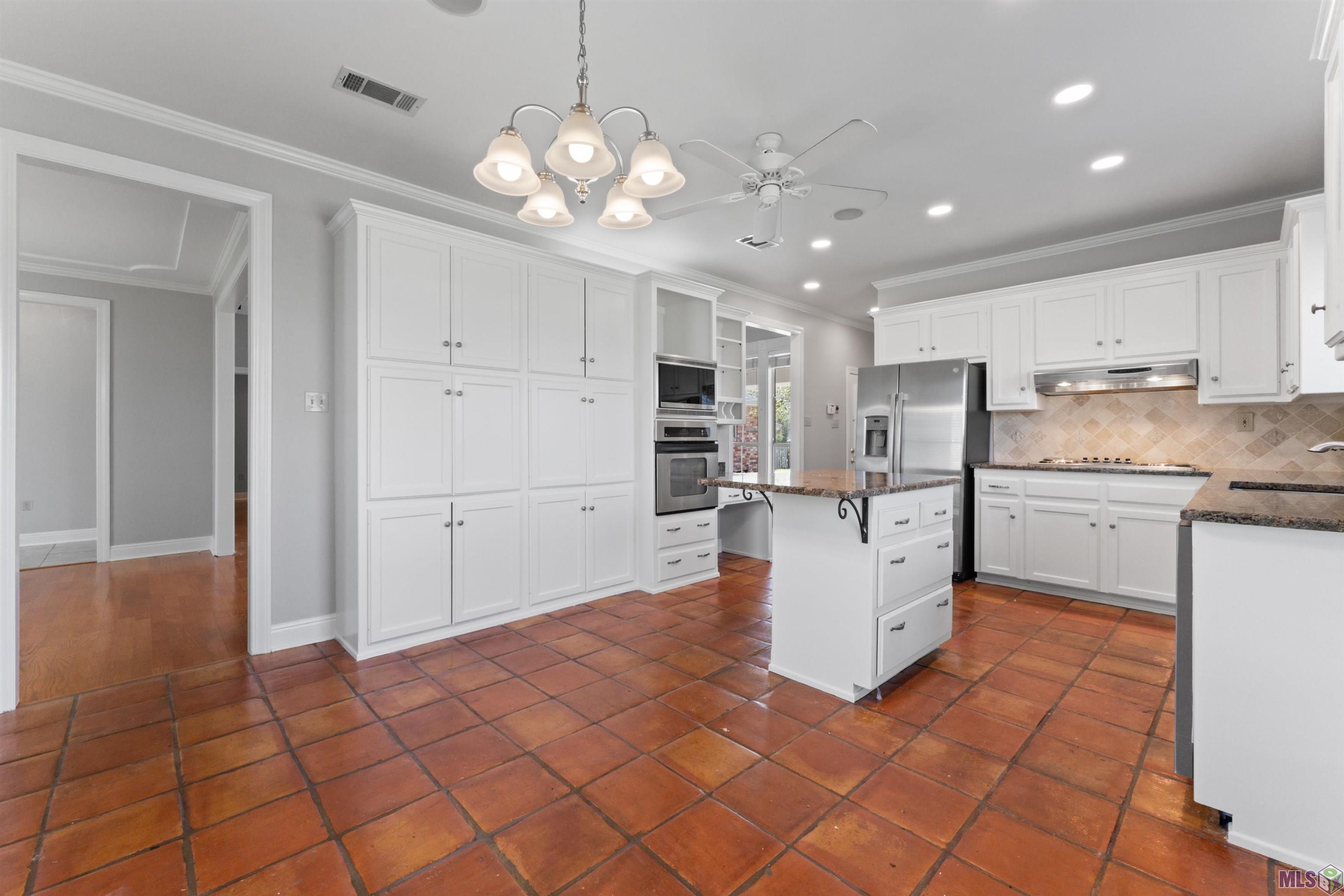 13514 Mary Edith Place Baton Rouge, LA 70809 - Photo 15 of 36