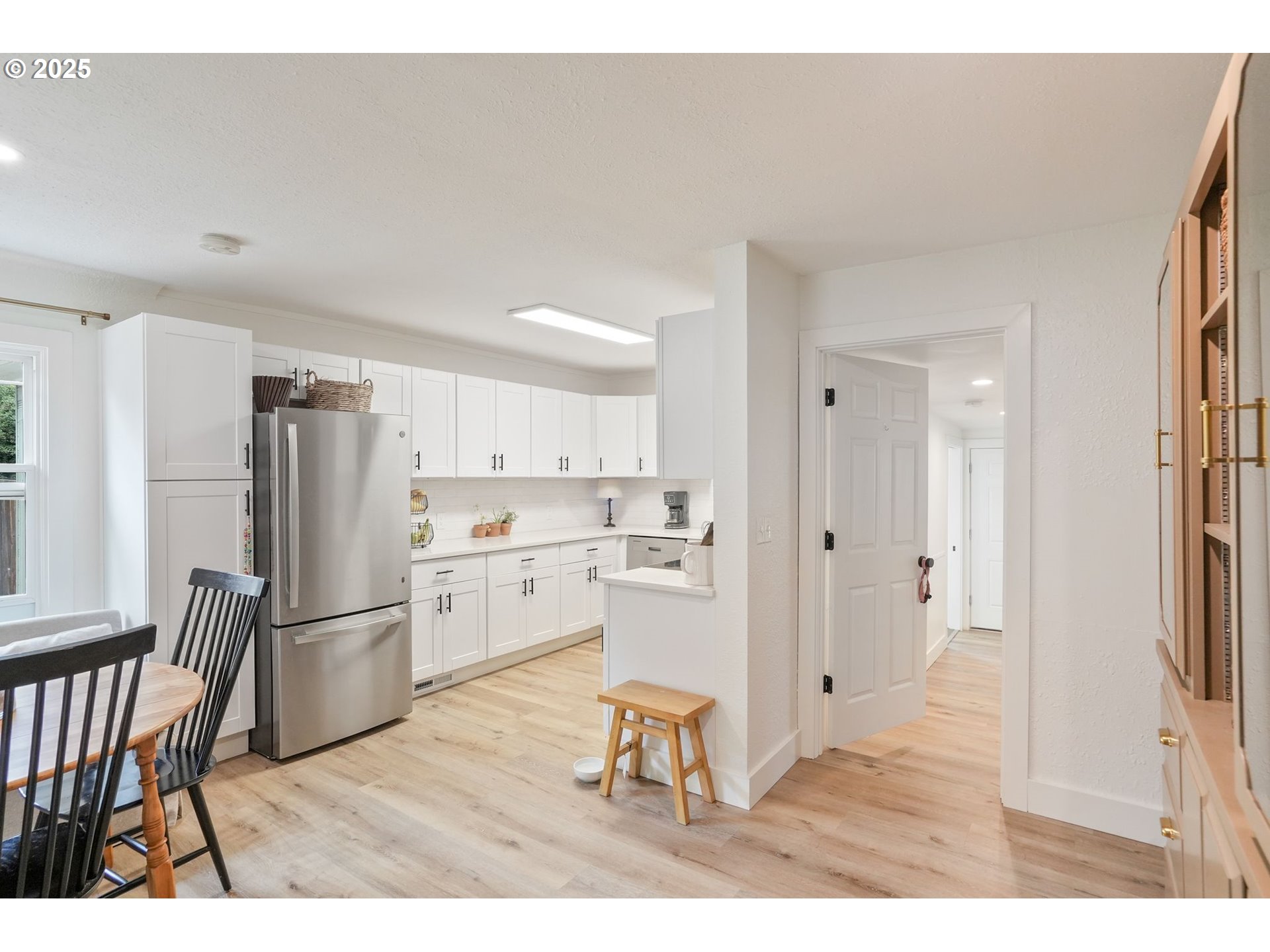 564 Manbrin Drive North Keizer, OR 97303 - Photo 15 of 39