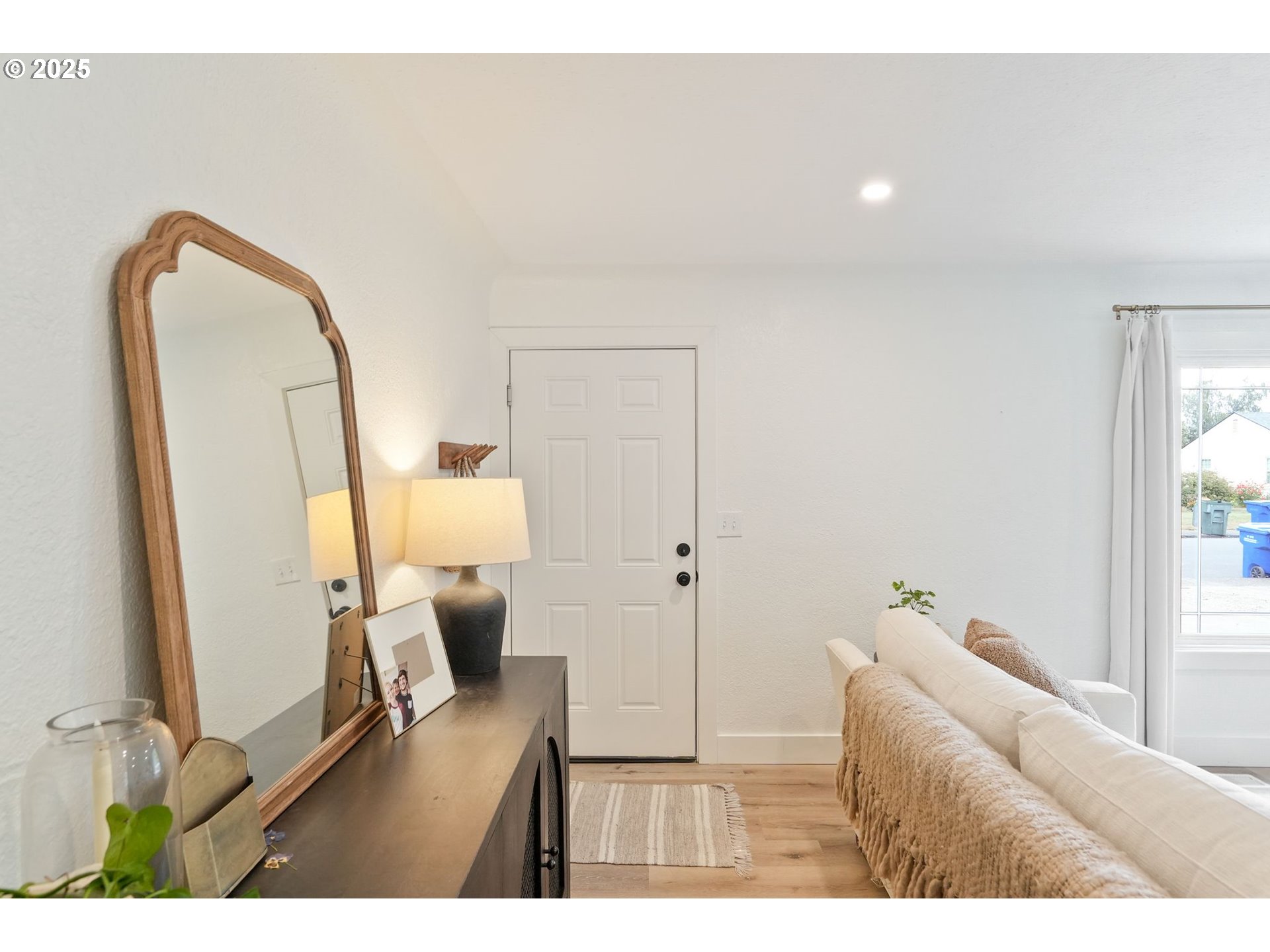 564 Manbrin Drive North Keizer, OR 97303 - Photo 8 of 39