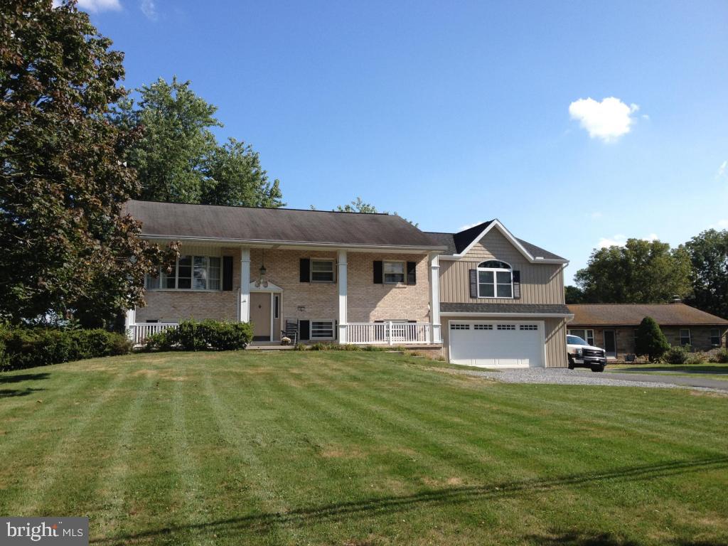 421 Mt Gretna Road Elizabethtown, PA 17022 - Photo 2 of 53 Gallery Image 2