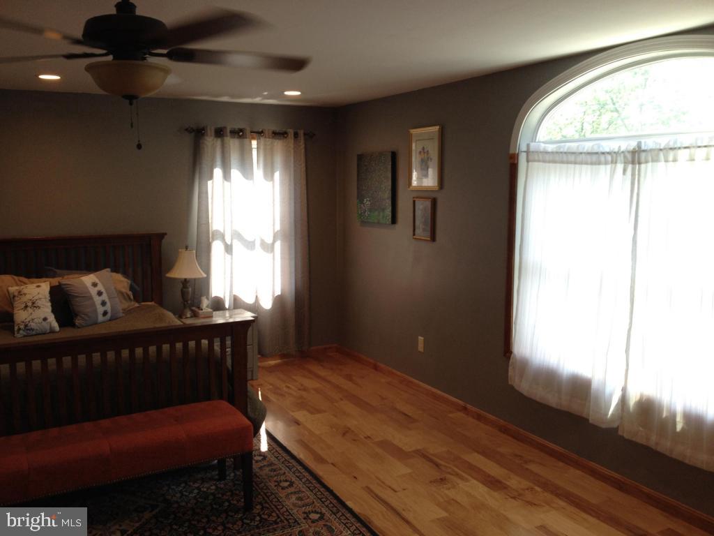 421 Mt Gretna Road Elizabethtown, PA 17022 - Photo 14 of 53 Gallery Image 14