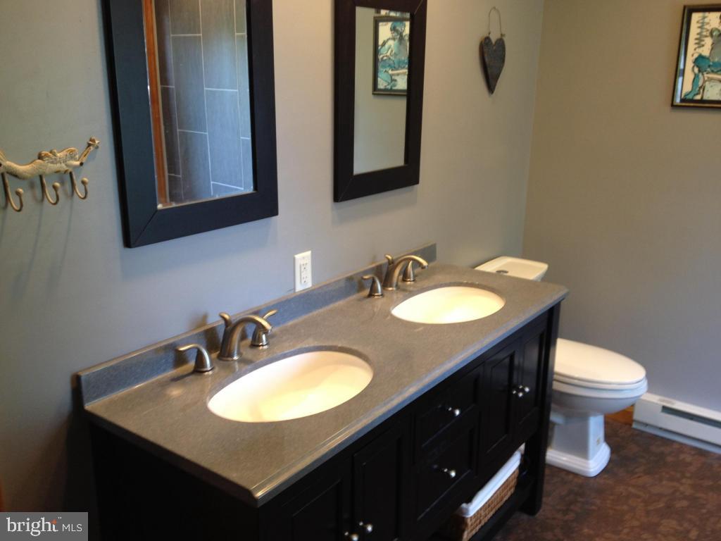 421 Mt Gretna Road Elizabethtown, PA 17022 - Photo 19 of 53 Gallery Image 19