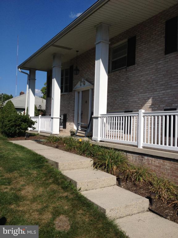 421 Mt Gretna Road Elizabethtown, PA 17022 - Photo 3 of 53 Gallery Image 3