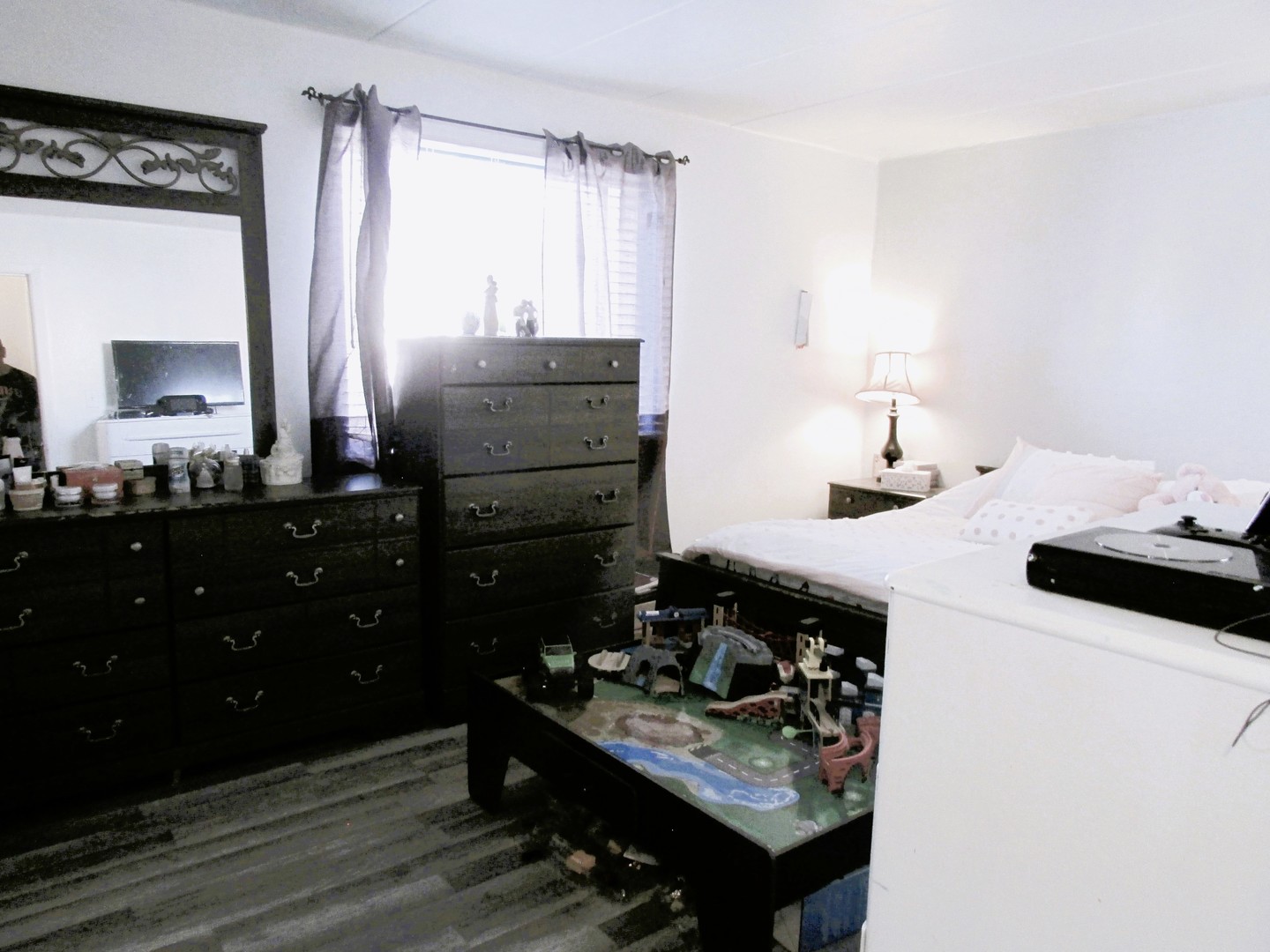 10611 Parkside Avenue, Unit 202 Chicago Ridge, IL 60415 - Photo 13 of 22 a kitchen with a sink and cabinets