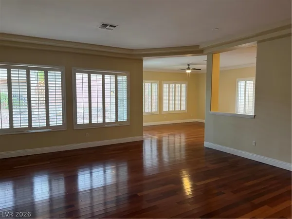 $2,250 | 572 Fox Links Street, Henderson, NV 89012