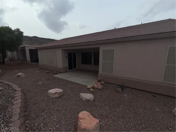 $2,250 | 572 Fox Links Street, Henderson, NV 89012