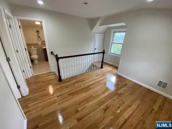 $4,500 | 1013 Arlington Road, New Milford, NJ 07646