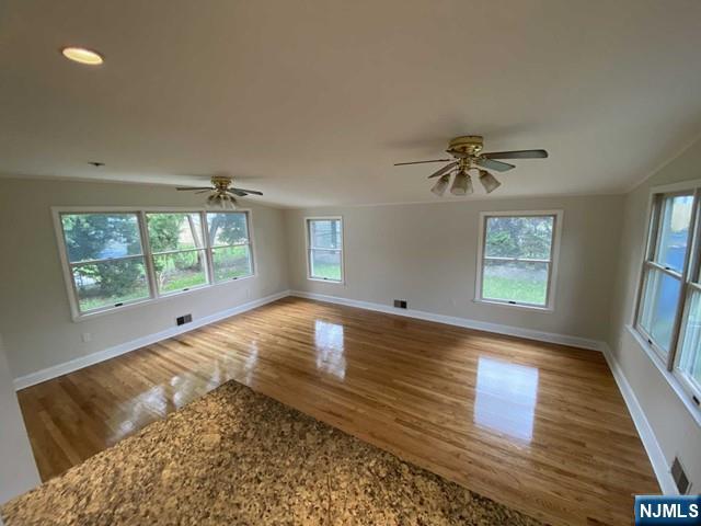 1013 Arlington Road New Milford, NJ 07646 - Photo 7 of 20