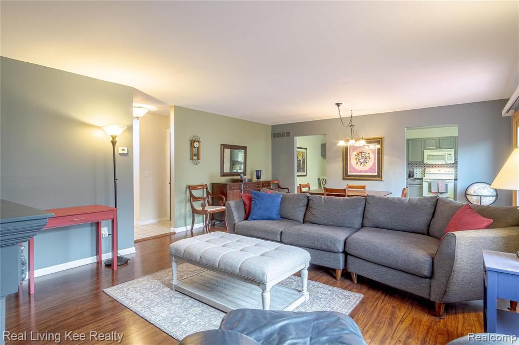 2200 Rochelle Park Drive Rochester Hills, MI 48309 - Photo 8 of 49