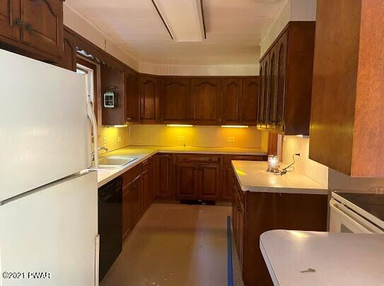 153 Between The Lakes Road Shohola, PA 18458 - Photo 13 of 27 Kitchen View