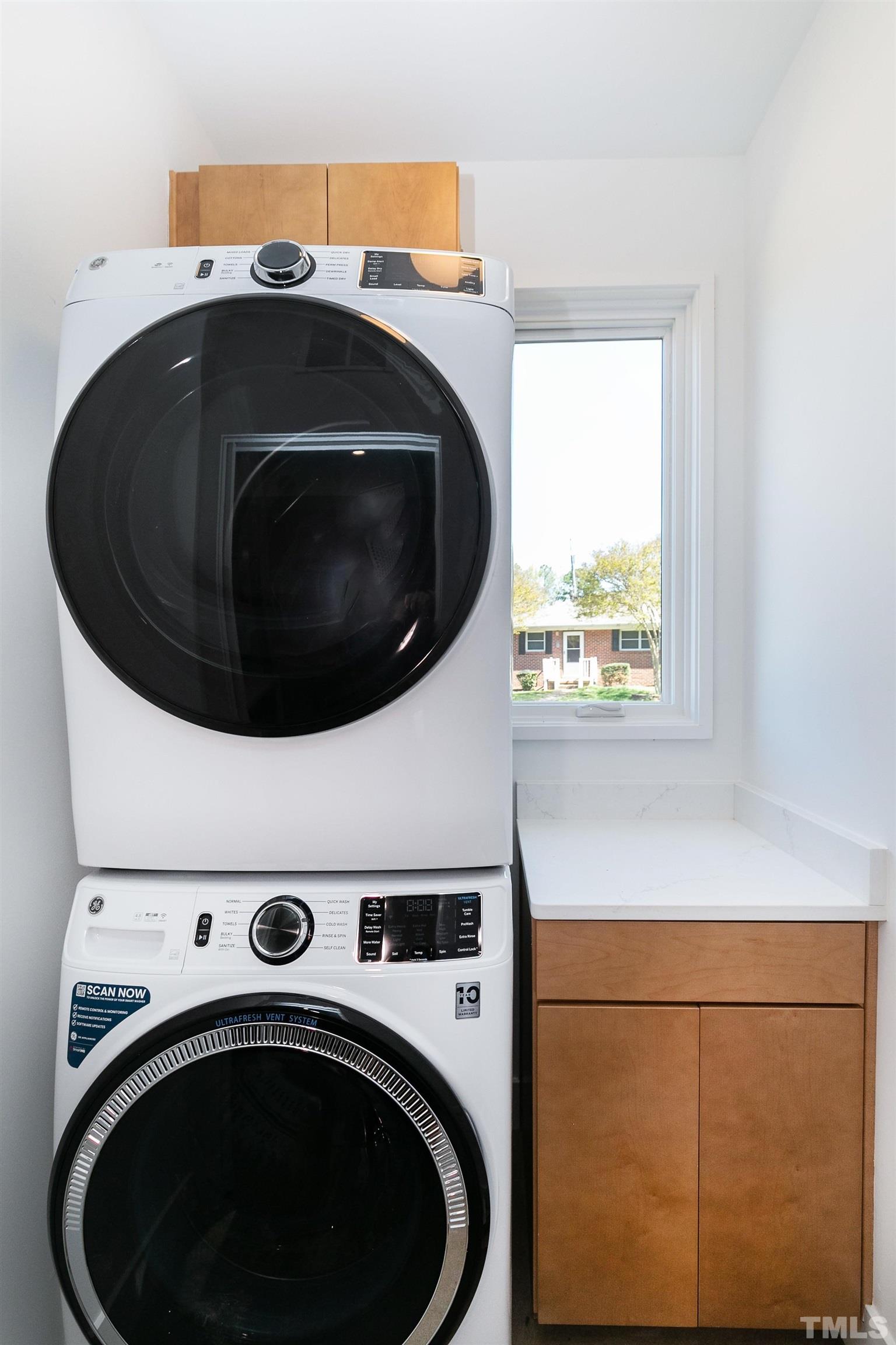 2159 Mayview Drive, Unit B Raleigh, NC 27607 - Photo 28 of 29 a utility room with dryer and washer