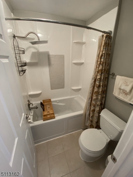 25 Stevens Court Bedminster, NJ 07921 - Photo 23 of 30 a bathroom with a toilet and a shower