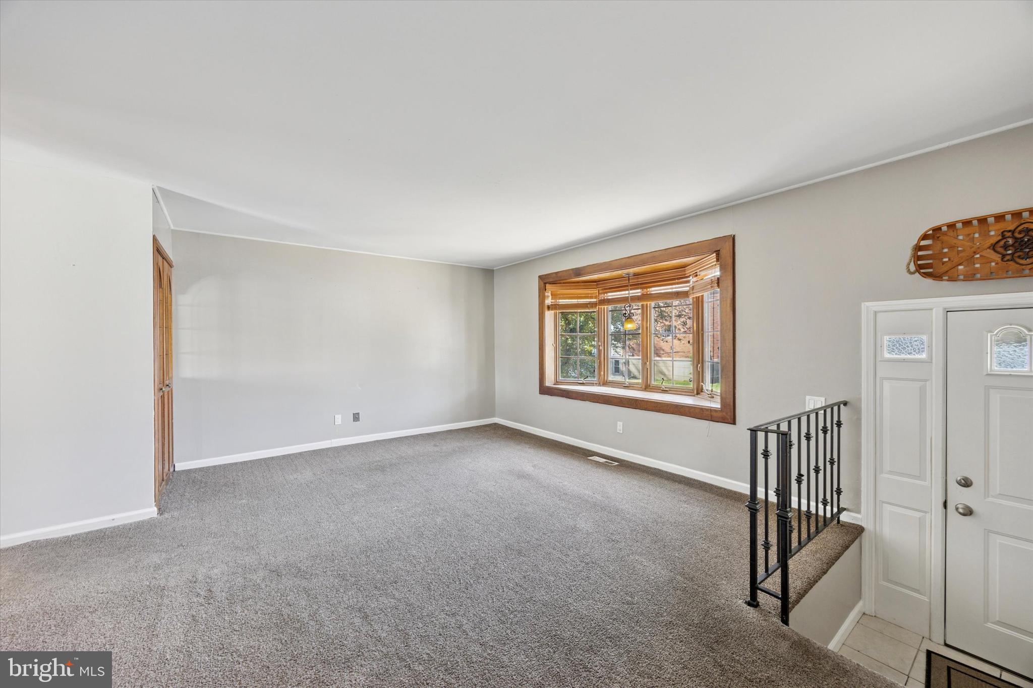 12523 Ramer Road Philadelphia, PA 19154 - Photo 7 of 33