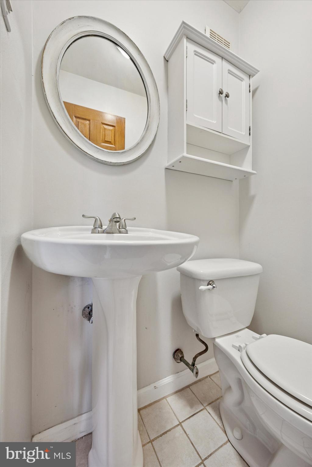 12523 Ramer Road Philadelphia, PA 19154 - Photo 8 of 33