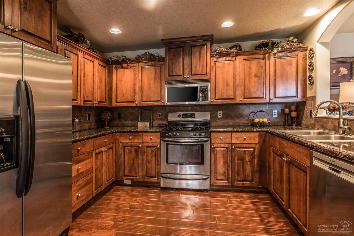 20981 Yeoman Road Bend, OR 97701 - Photo 7 of 25 Additional Photo