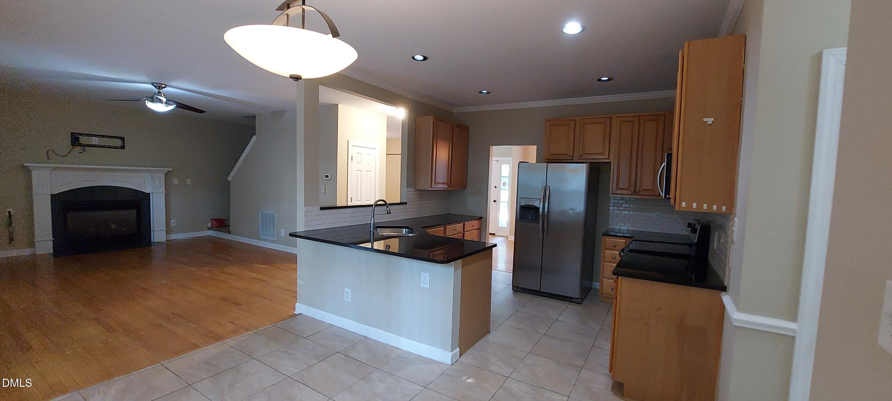 206 Highfield Avenue Cary, NC 27519 - Photo 9 of 28 1stFlrFmRmV4