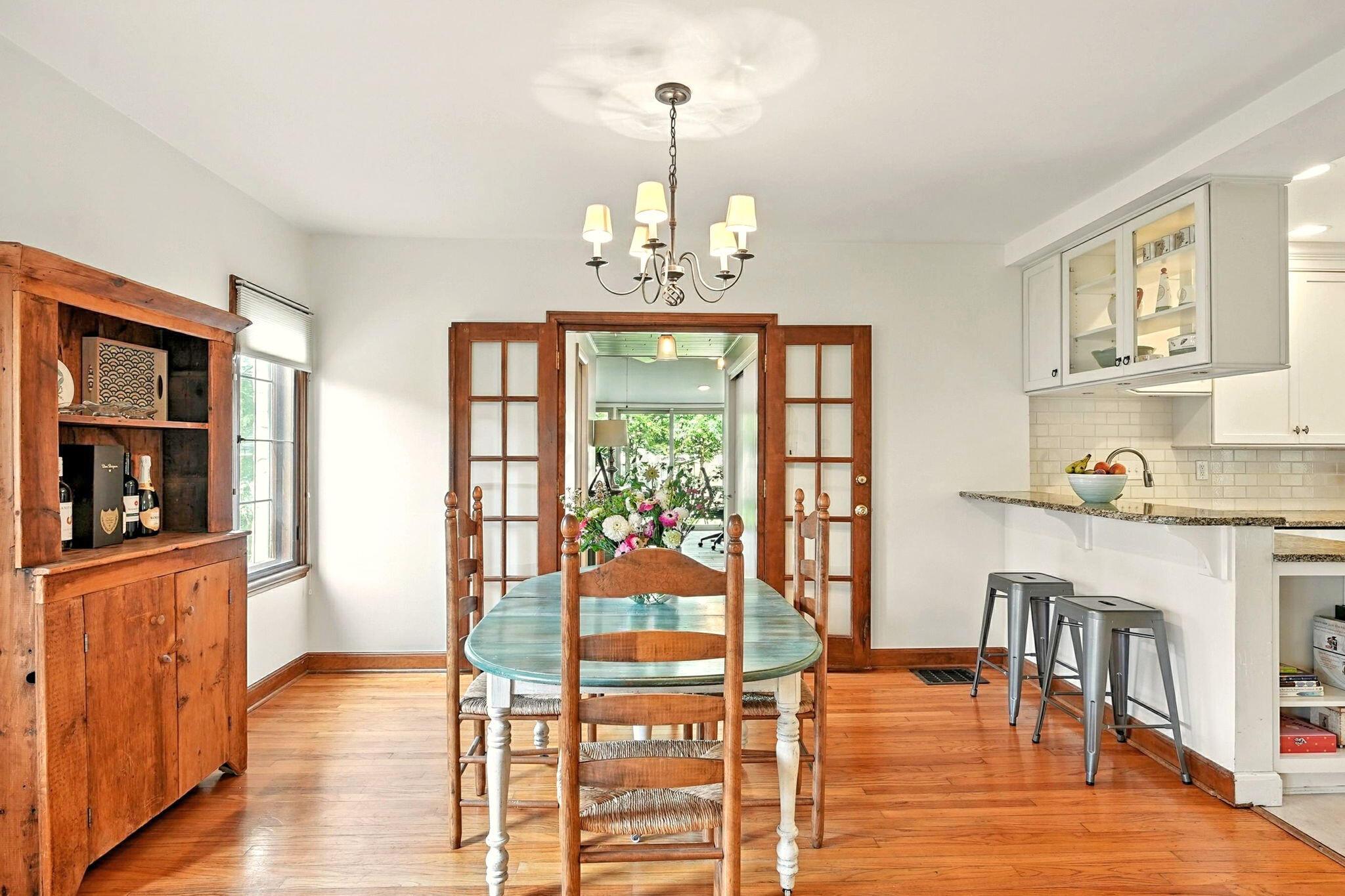 95 South Stanwood Road Columbus, OH 43209 - Photo 12 of 48 Dining