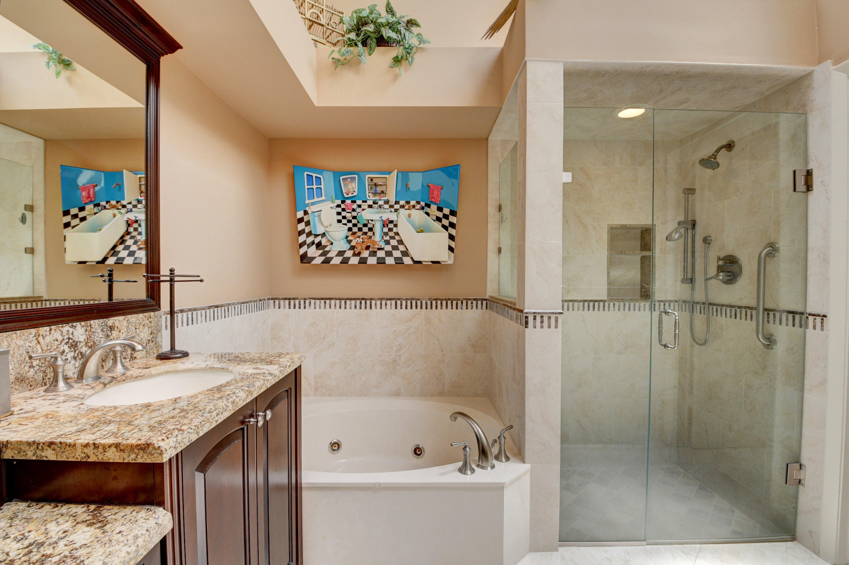 17525 Vía Capri Boca Raton, FL 33496 - Photo 22 of 31 Master Bathroom