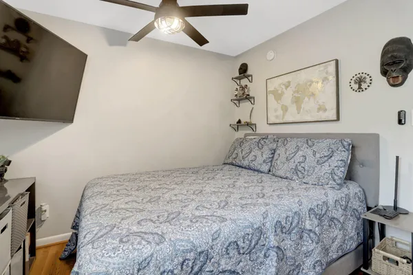 $4,500 | 1316 Commonwealth Avenue, Alexandria, VA 22301