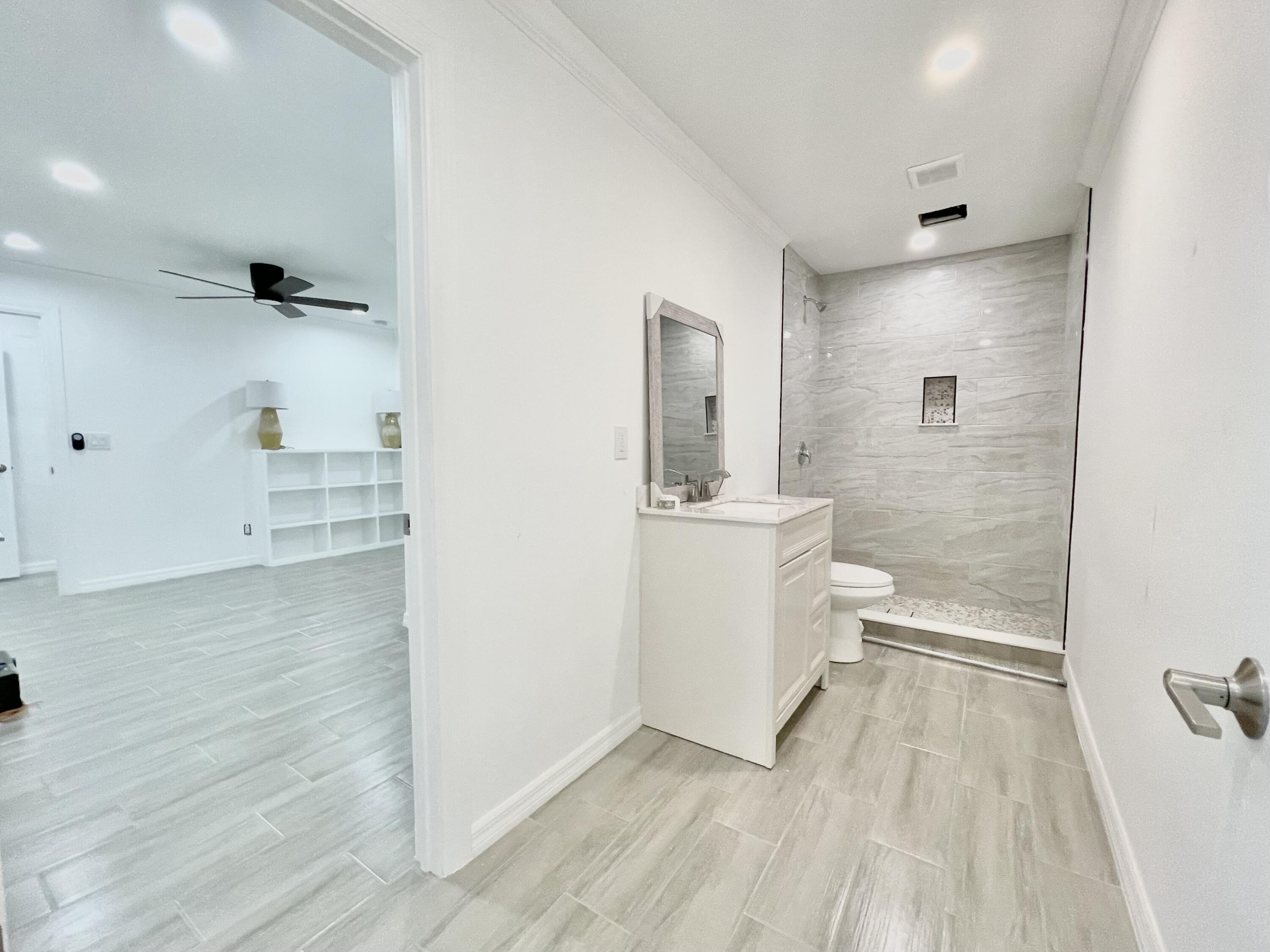 500 Northwest Stuart Avenue Stuart, FL 34994 - Photo 17 of 28 IMG_2865