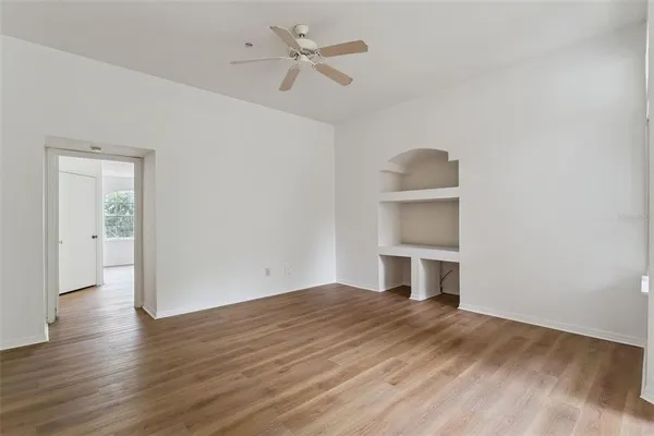 $177,000 | 7270 Westpointe Boulevard, Unit 931, Orlando, FL 32835