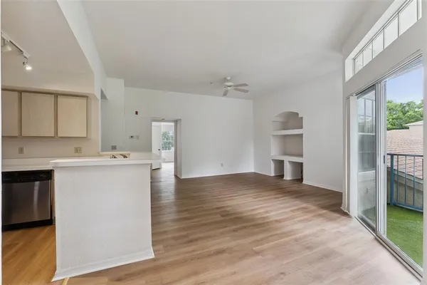 $177,000 | 7270 Westpointe Boulevard, Unit 931, Orlando, FL 32835