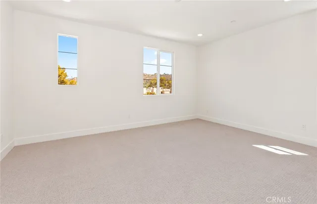 $1,361,369 | 139 Bridle Drive, Burbank, CA 91506