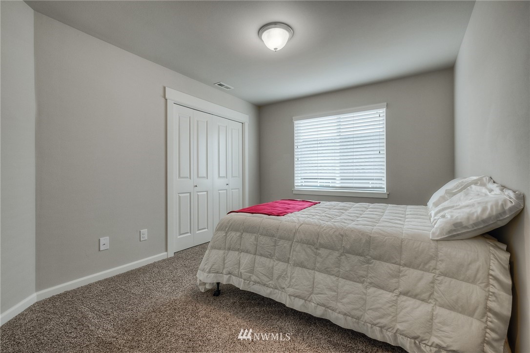 5620 Northeast 9th Street Renton, WA 98059 - Photo 22 of 25