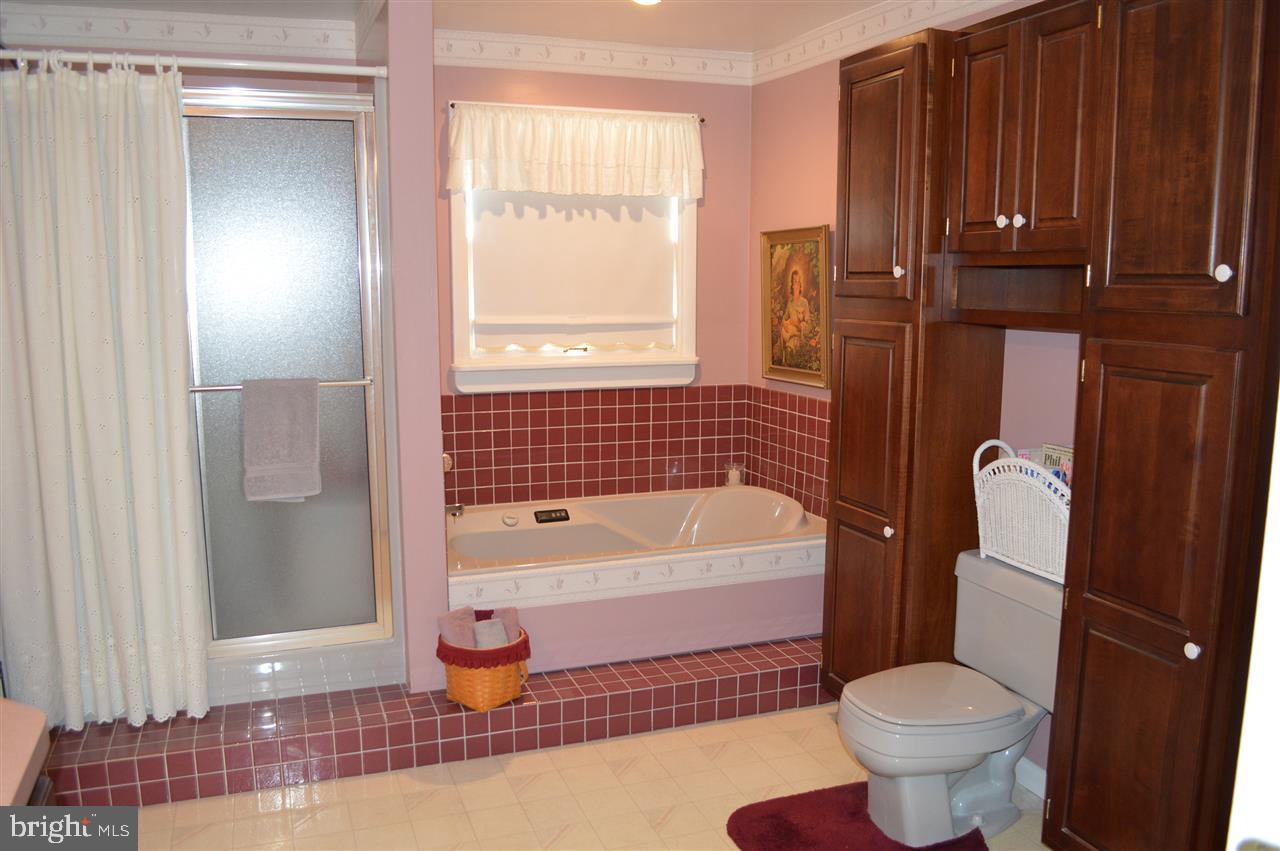 2234 Sycamore Road York, PA 17408 - Photo 19 of 36