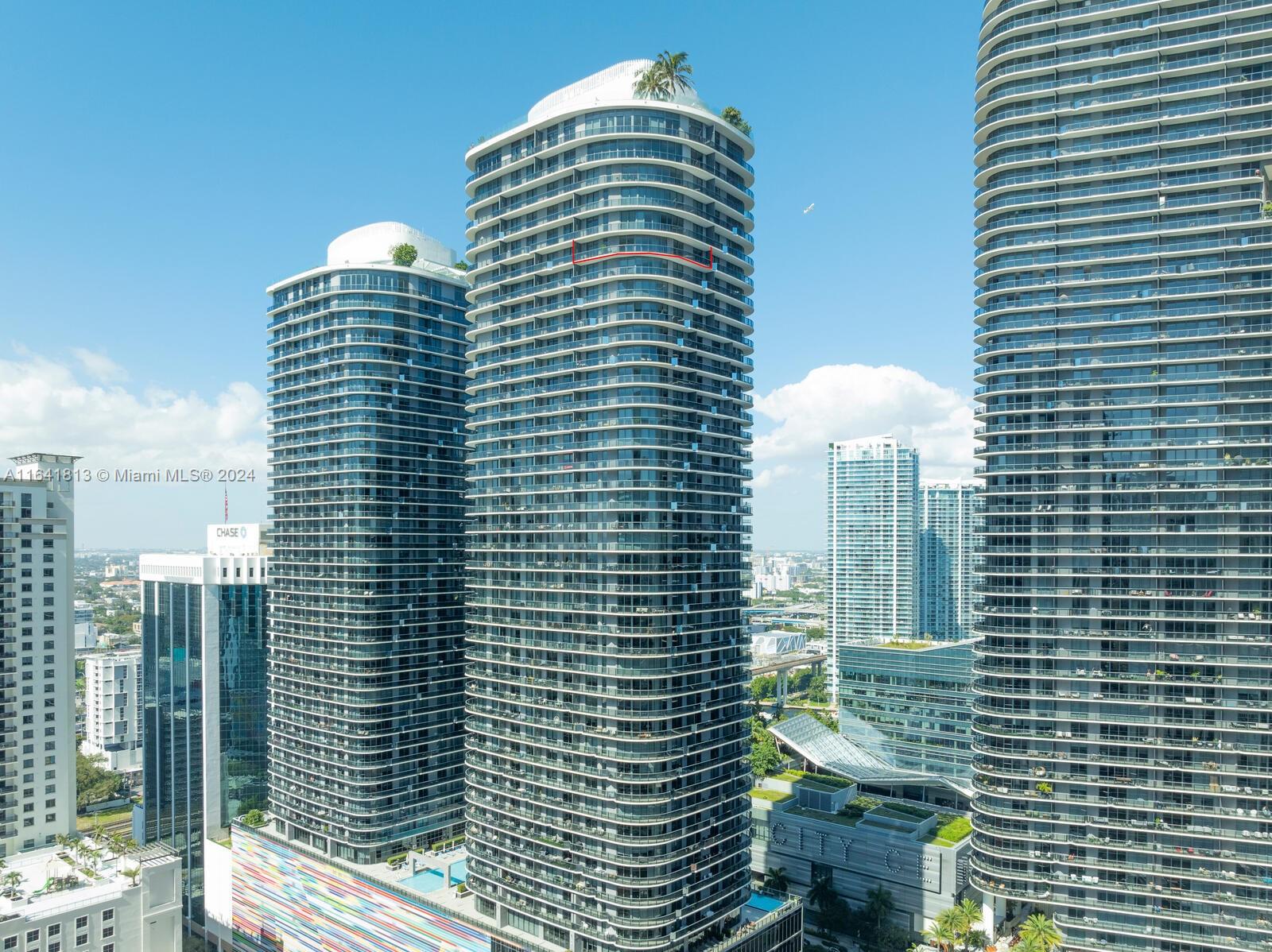 45 Southwest 9th Street, Unit 4403 Miami, FL 33130 - Photo 17 of 21 a view of balcony with a potted plant