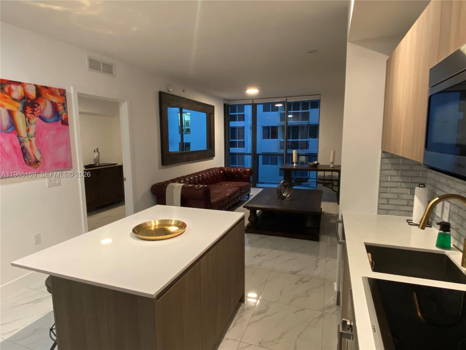 201 Southwest 17th Road, Unit 403 Miami, FL 33129 - Photo 5 of 23