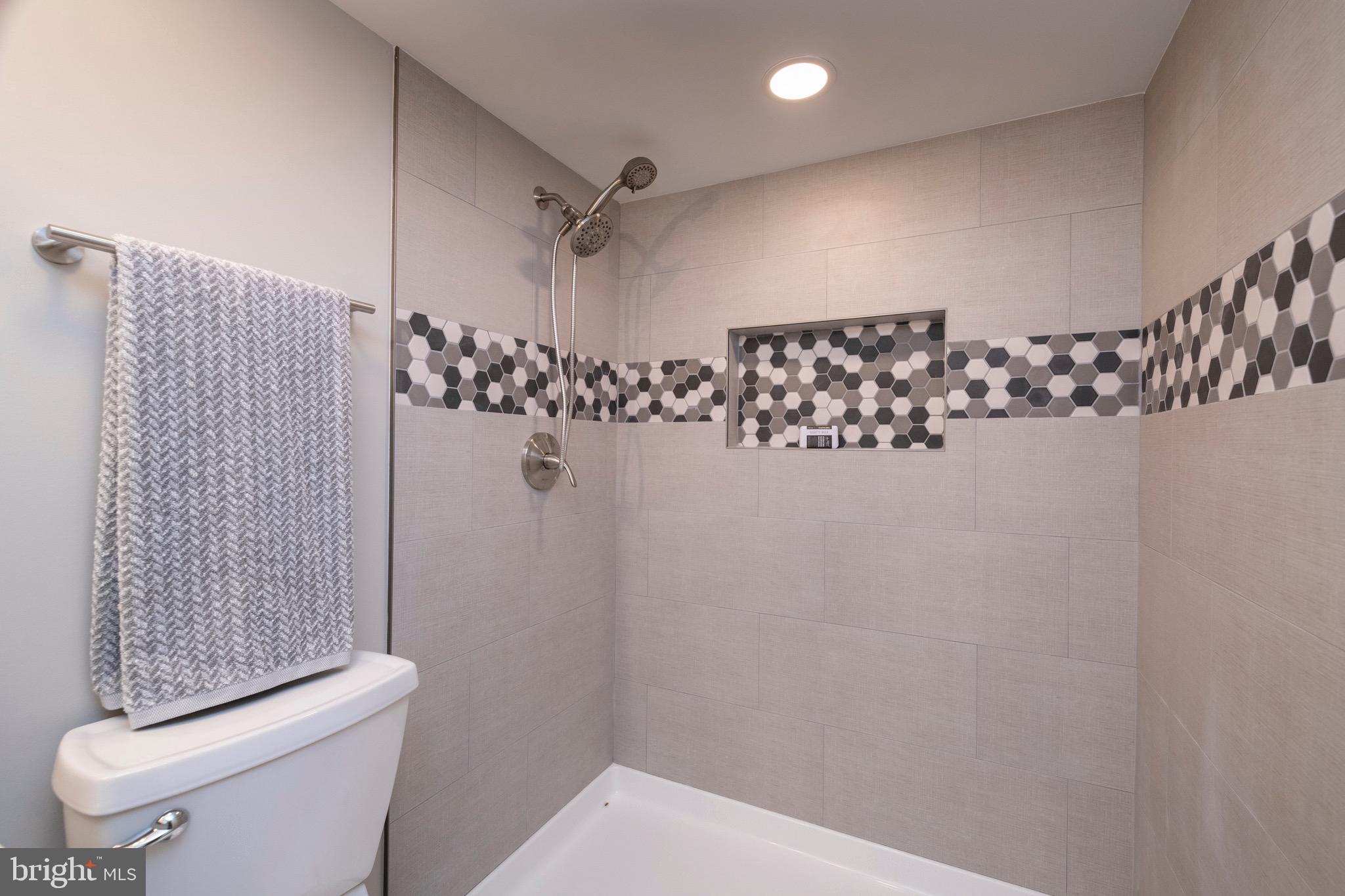 2210 Pot Spring Road Lutherville-Timonium, MD 21093 - Photo 42 of 59 Custom Accent Tile with Inset for Shampoos & Soaps