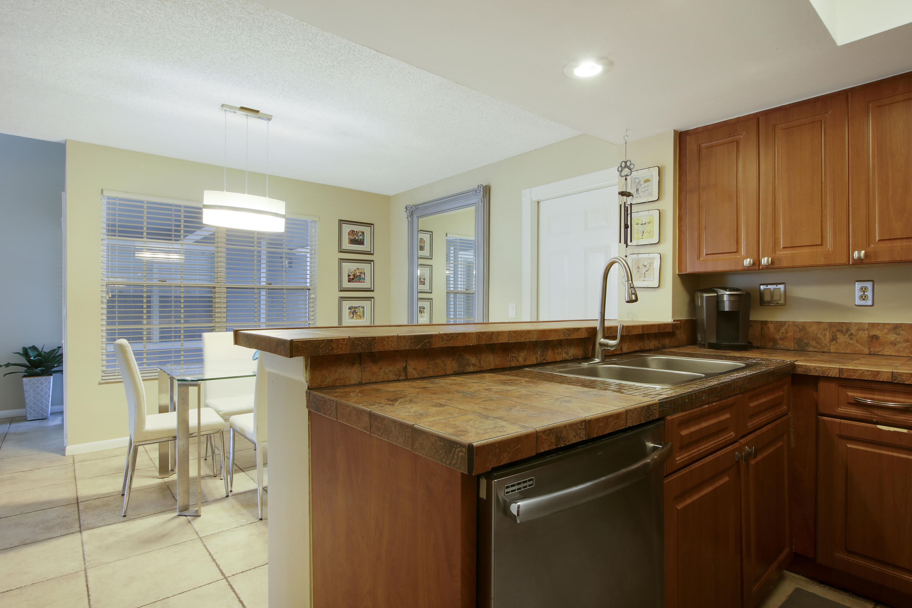 5355 Buckhead Circle, Unit 1020 Boca Raton, FL 33431 - Photo 11 of 36 Open Kitchen