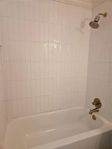 $1,600 | 320 Lakeview Street, Unit 222, Orlando, FL 32804