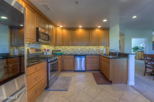 $3,300 | 21320 North 56th Street, Unit 2068, Phoenix, AZ 85054