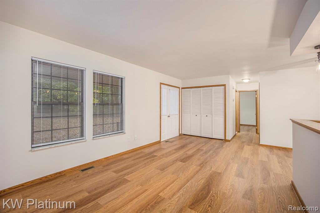 33512 Meldrum Street Chesterfield, MI 48047 - Photo 4 of 20