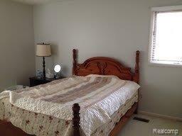 39599 Squire Road Novi, MI 48375 - Photo 2 of 12 SQUIRE BEDROOM.jpg