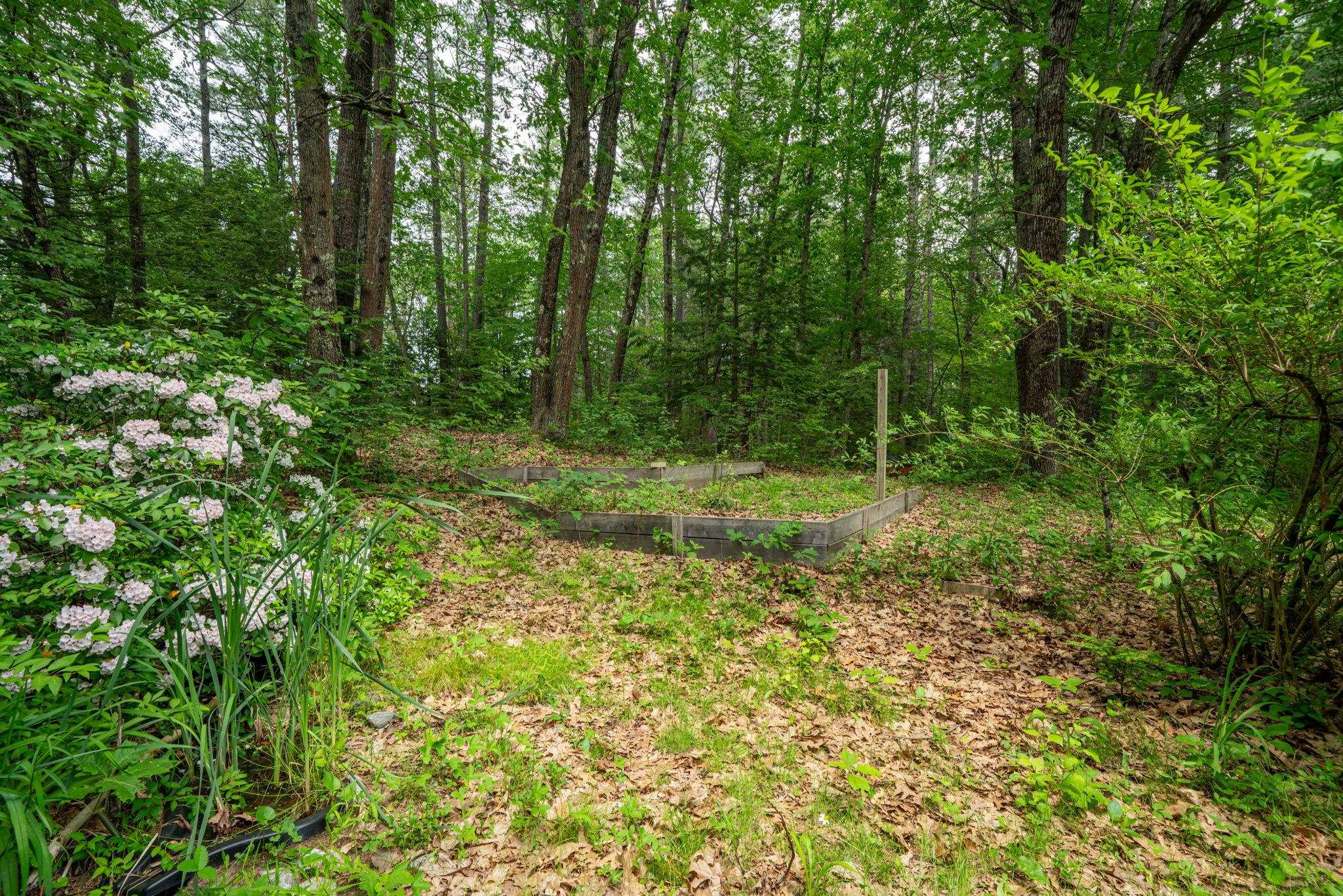 8 Pine Acres Road Amherst, NH 03031 - Photo 9 of 55