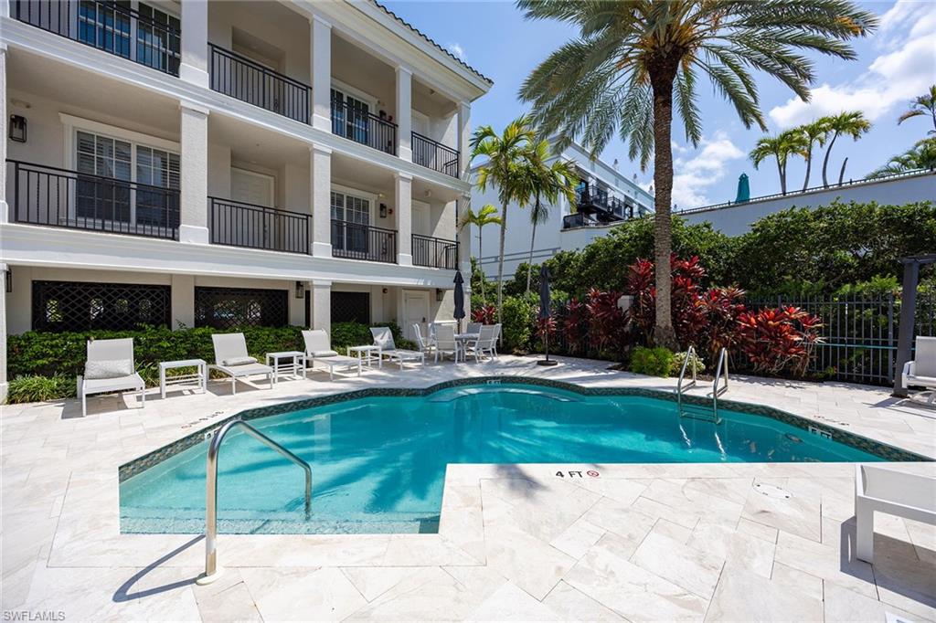 411 6th Street South, Unit 202 Naples, FL 34102 - Photo 36 of 37