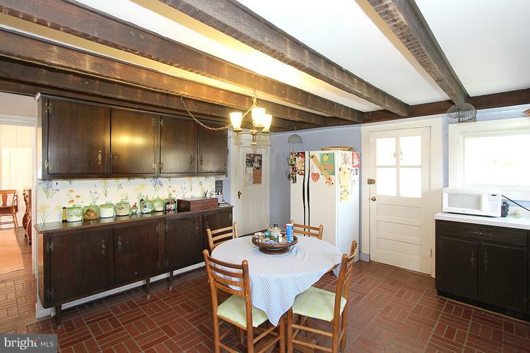 14401 Partnership Road Poolesville, MD 20837 - Photo 20 of 30 Kitchen