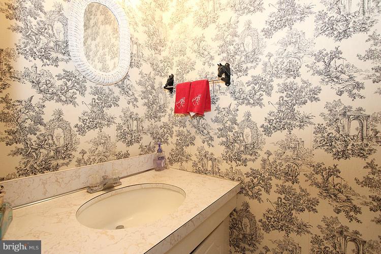 14401 Partnership Road Poolesville, MD 20837 - Photo 25 of 30 Bath